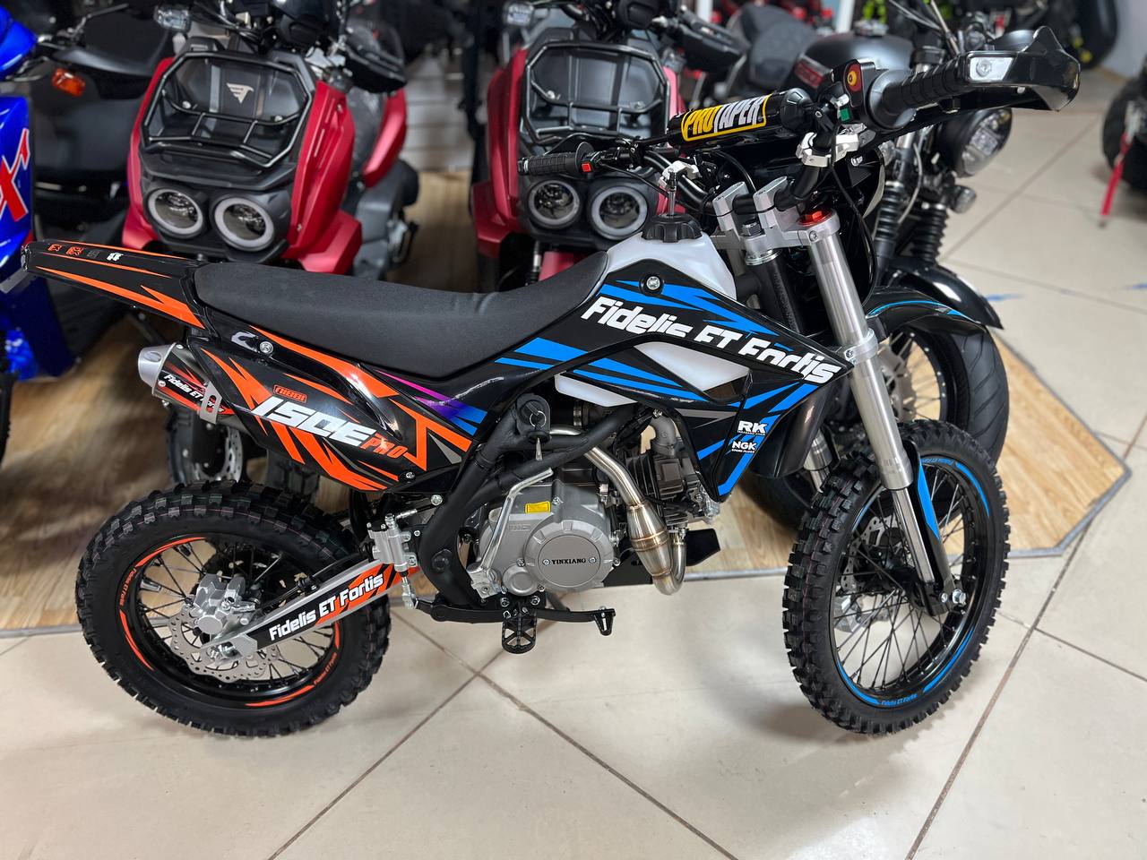 Мотоцикл (питбайк) PROMAX FIDET (ФАЙДЕТ) 190E PRO 17/14 в Камышине