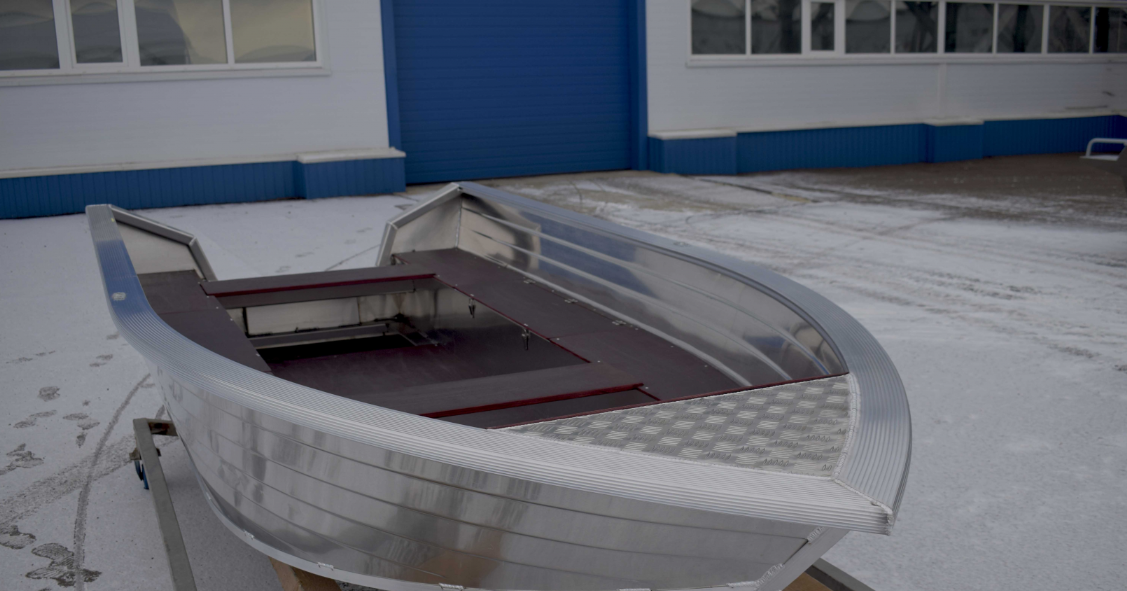 Алюминиевая лодка Неман-400 в Камышине