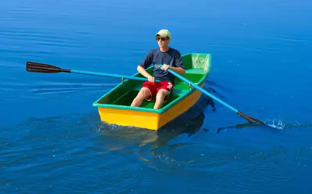 Стеклопластиковая лодка Малютка в Камышине