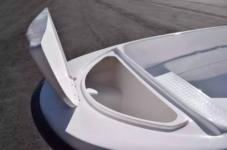 Стеклопластиковая лодка Пингвин (тримаран) в Камышине