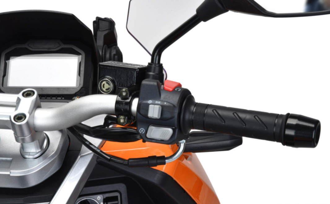 Скутер MOTOLAND (МОТОЛЕНД) T-MAX 150 в Камышине