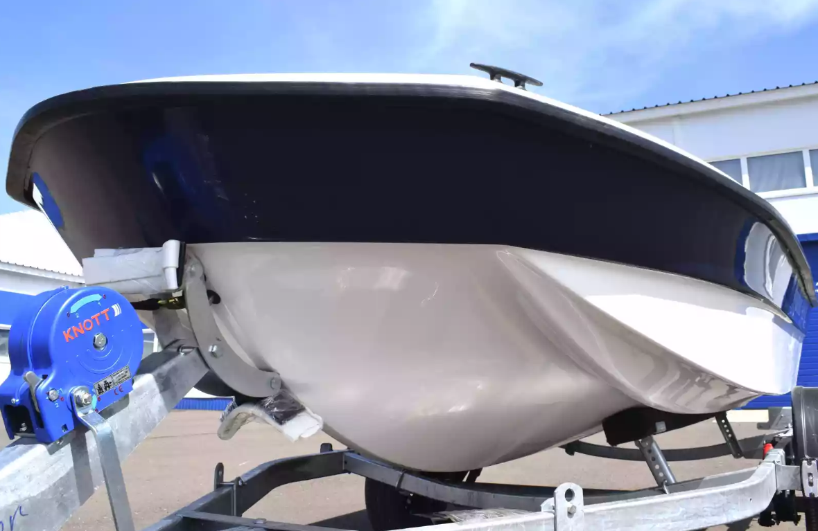 Стеклопластиковая лодка Wyatboat 430 тримаран в Камышине