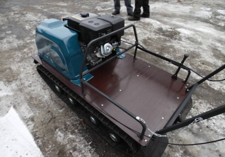 Мотобуксировщик AhtaR LR13 с реверс-вариатором Буран (задний ход) в Камышине