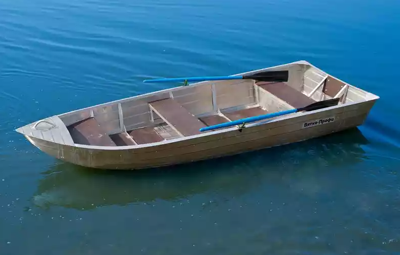 Алюминиевая лодка Вятка-Профи 32 в Камышине