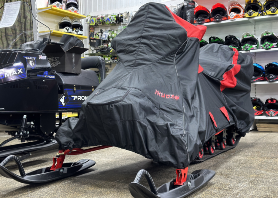 Чехол транспорт. снегохода IKUDZO HUNTER черно-красный Оксфорд ПРЕМИУМ качества с лого IKUDZO в Камышине