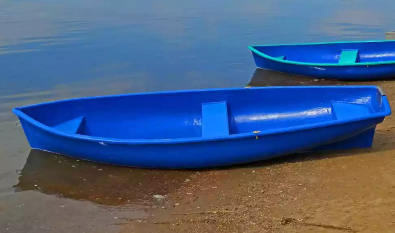 Стеклопластиковая лодка Омуль в Камышине