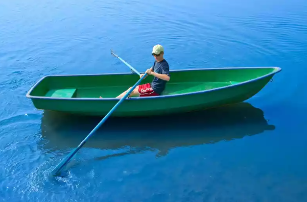 Стеклопластиковая Лодка Голавль в Камышине