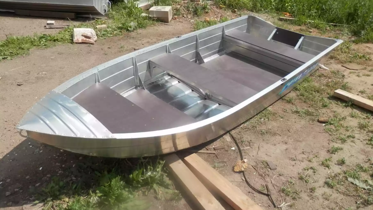 Алюминиевая лодка Вятка-Профи 32 в Камышине