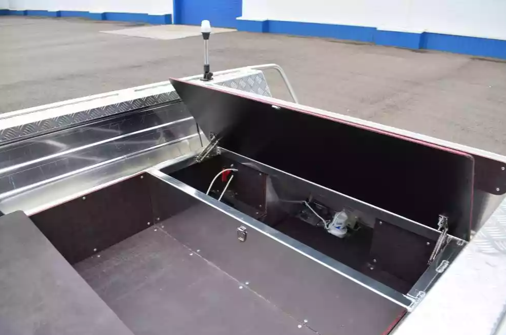 Алюминиевая лодка Wyatboat-390 DCM Увеличенный борт в Камышине