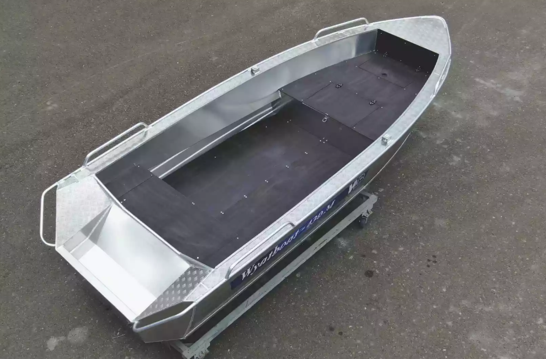 Алюминиевая лодка  Wyatboat-430М FISH в Камышине