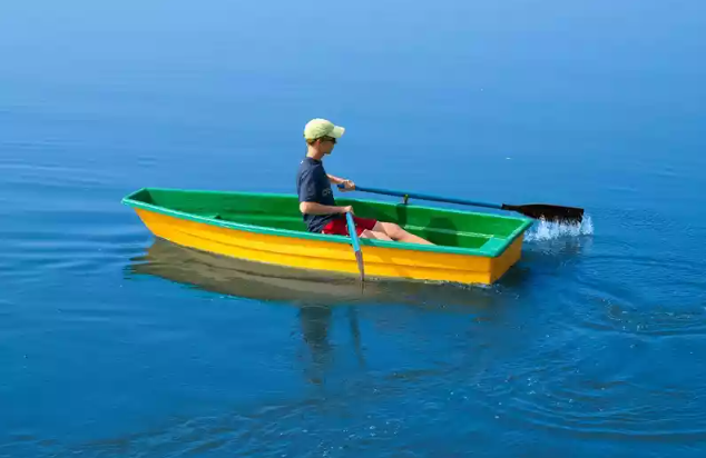 Стеклопластиковая лодка Малютка в Камышине