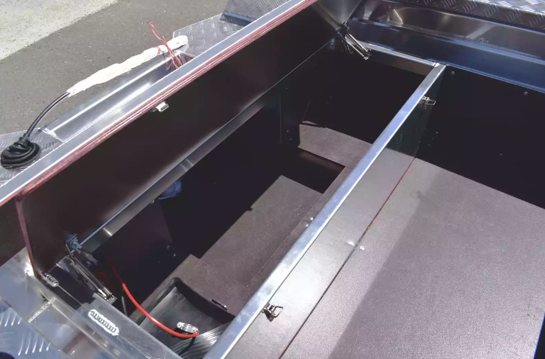 Алюминиевая лодка Wyatboat-390 DCM в Камышине