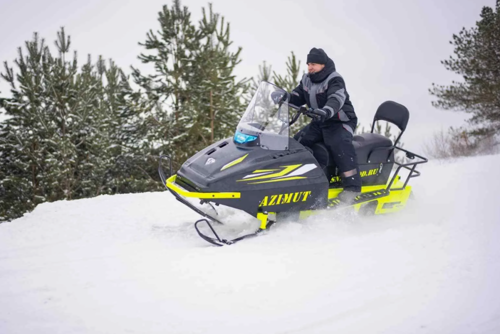 Миниснегоход Бурлак Азимут 24 л.с. , эл.запуск, реверс, тормоз гидравл, капот черный в Камышине