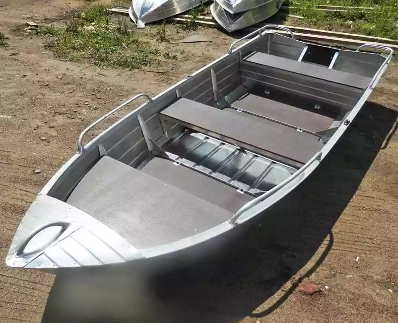 Алюминиевая лодка Вятка-Профи 37 в Камышине