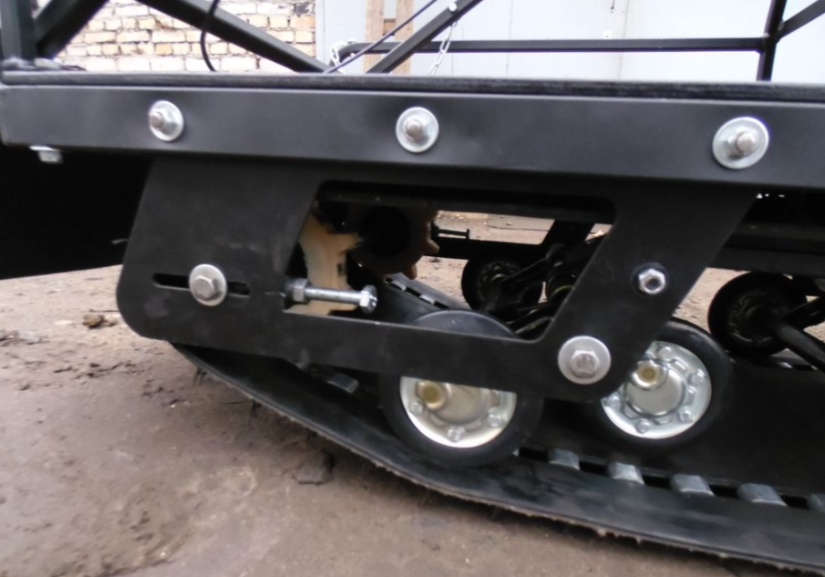 Мотобуксировщик AhtaR Зима 15 л/с с вариатором в Камышине