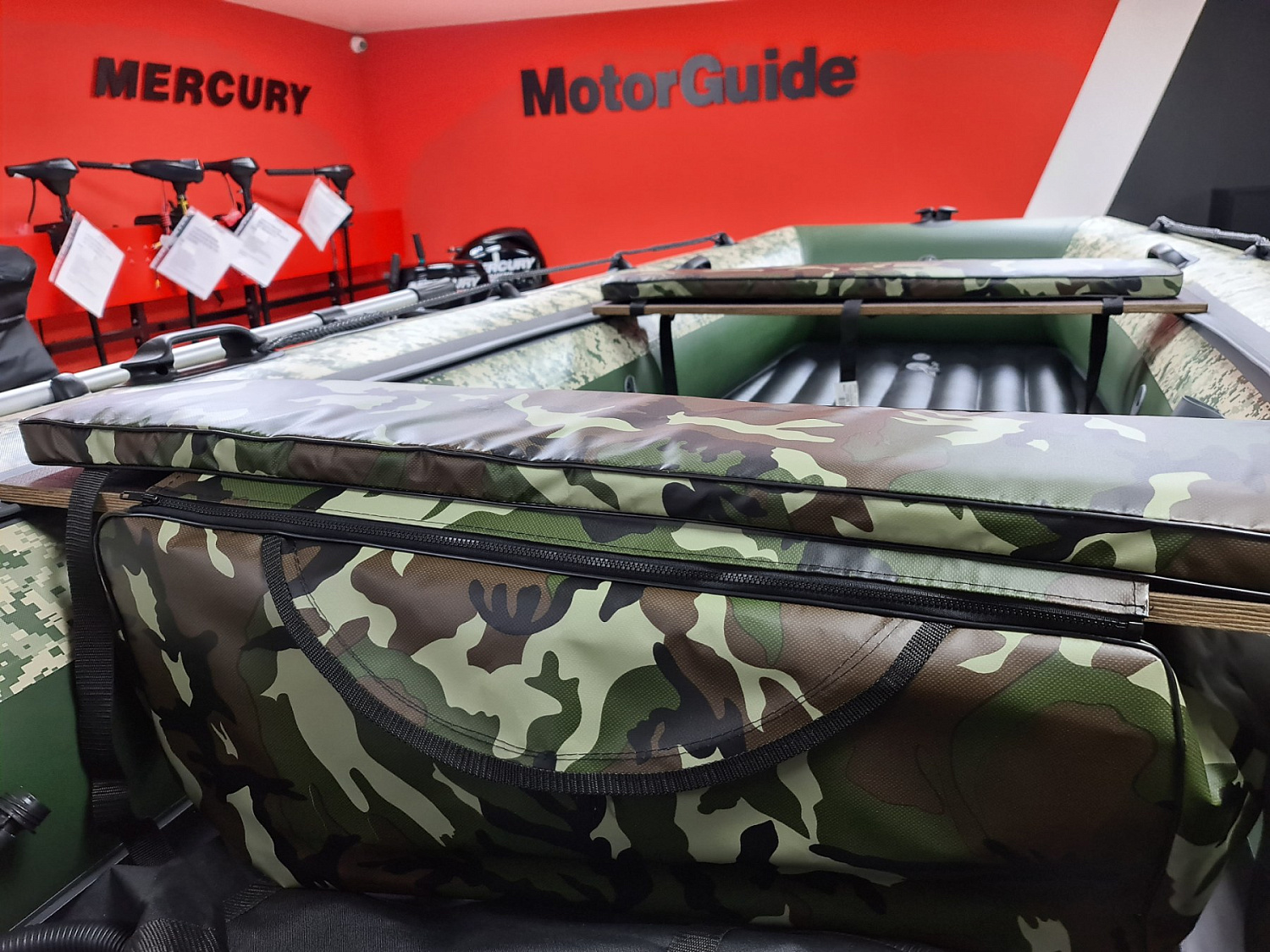 КОМПЛЕКТ МЯГКИХ НАКЛАДОК С СУМКОЙ ДЛЯ ЛОДОК 105Х20 КАМУФЛЯЖ в Камышине