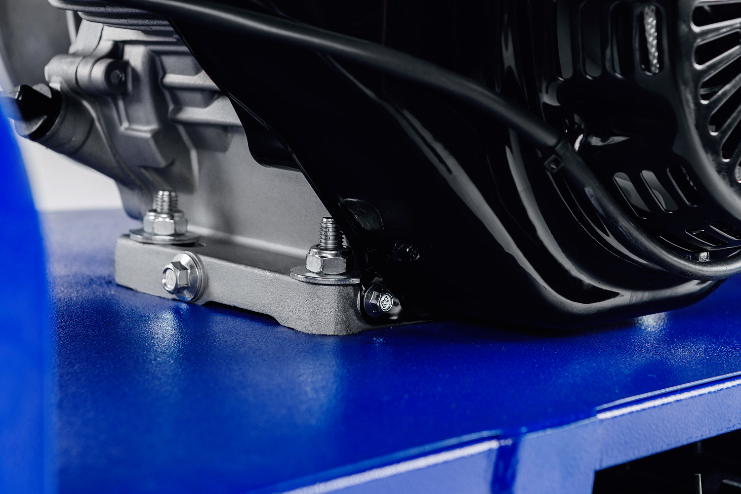 Мотобуксировщик SNOW DOG 17 с эл. запуском (DINKING) в Камышине