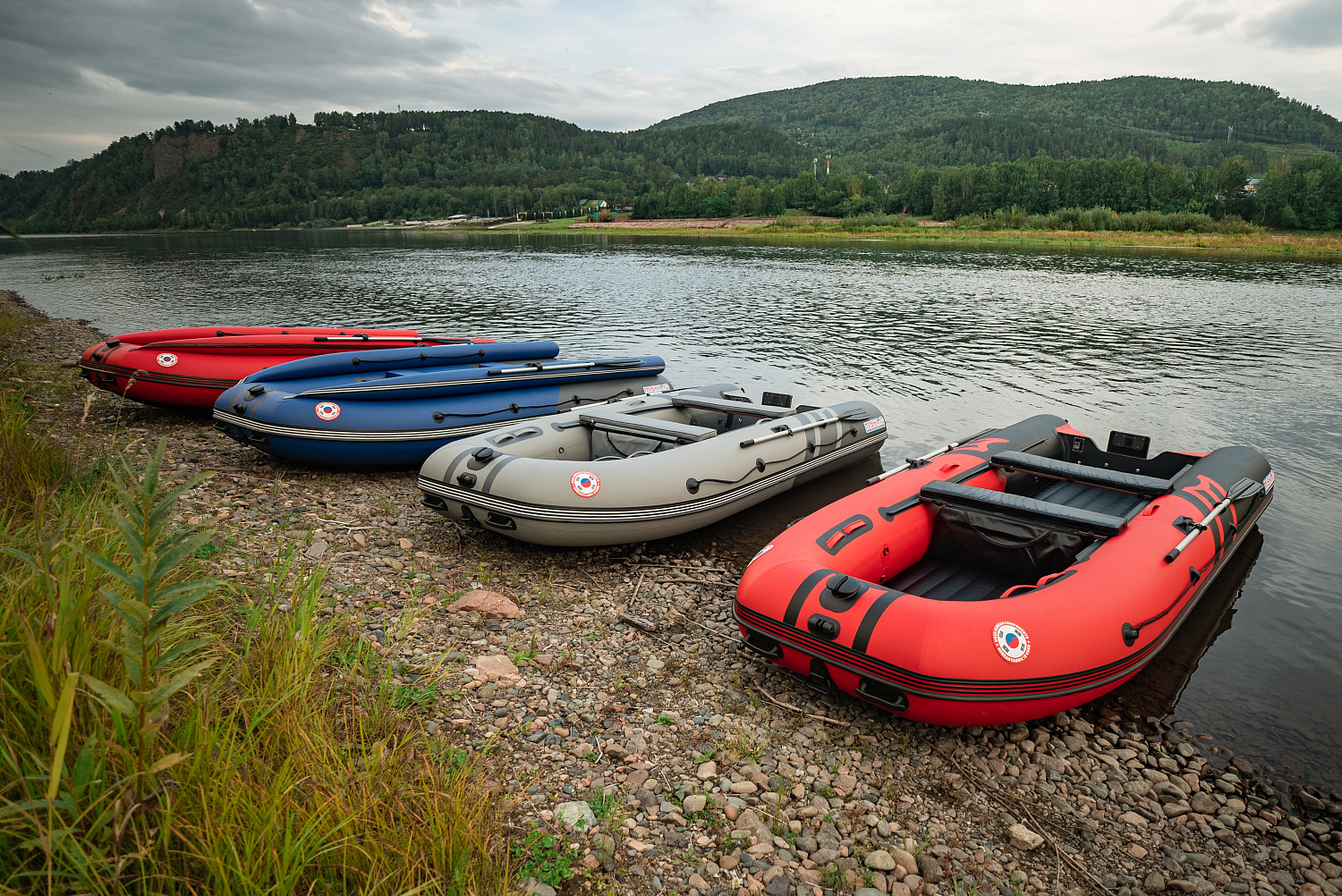 Лодка MISHIMO RIVER FJET PRO 400 под водомет в Камышине